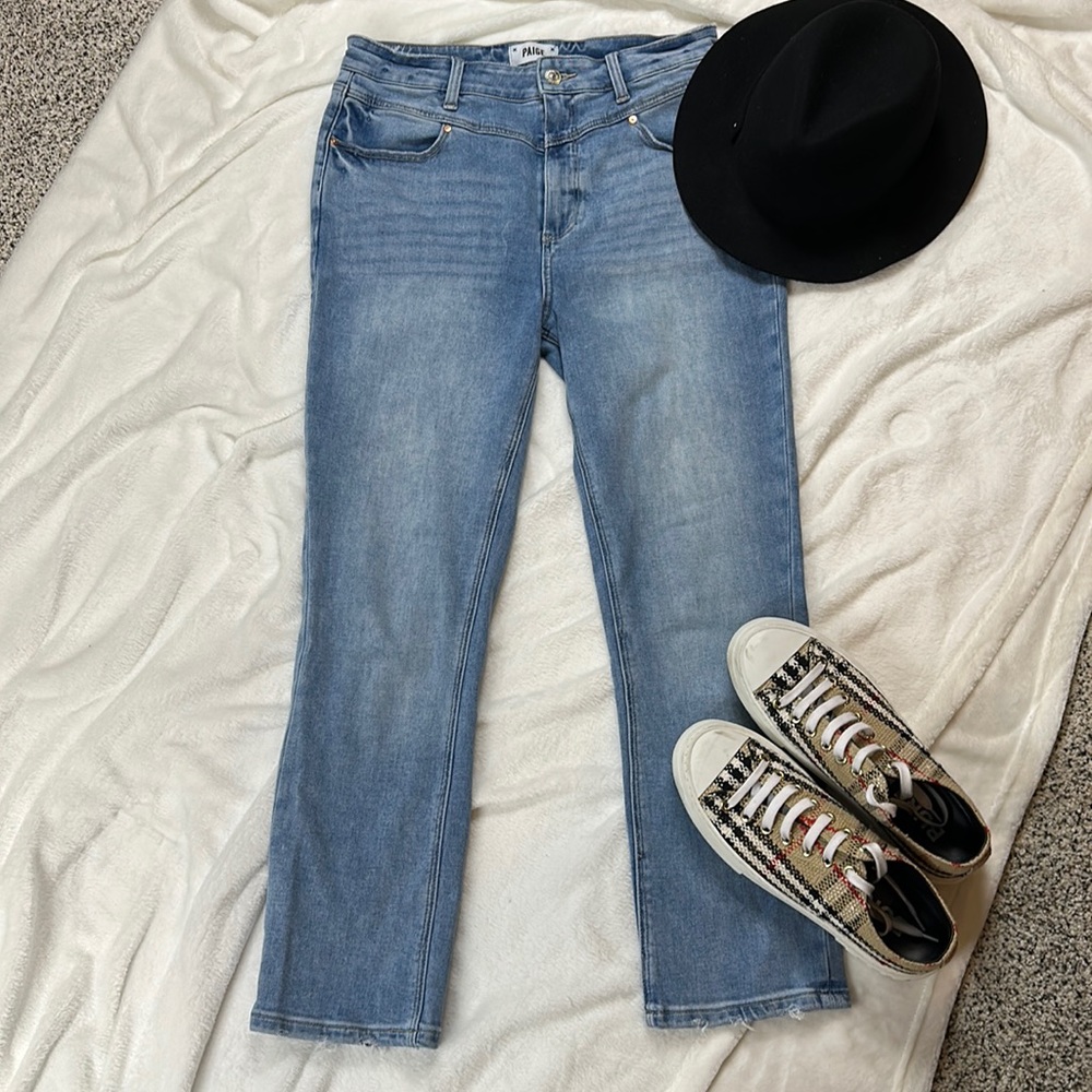 Paige • Sarah Slim Front Yoke.